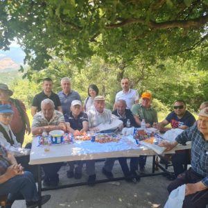 Биволяне събра на пролетно мае стотици жители от региона