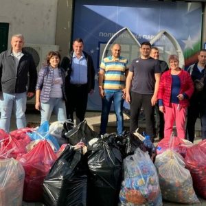 ГЕРБ в Кърджали събра и предаде 2,5 тона капачки за инициативата „Капачки за бъдеще”