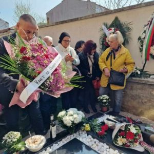 Заместник-кметът Даниел Делчев се поклони пред паметта на отец Чъкърък