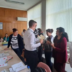 Ученическият съвет на Средно училище “Васил Левски” в Крумовград поздрави своите учители