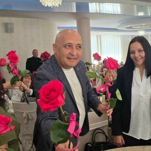 Ерол Мюмюн се срещна с учители на професионалния им празник