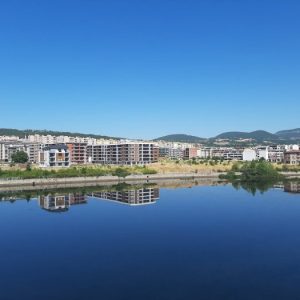 Красота! Квартал „Възрожденци“ се оглежда във Водното огледало ( Снимки)