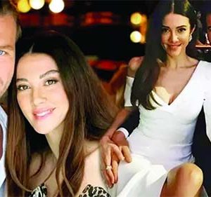 Къванч Татлъту отново се развежда