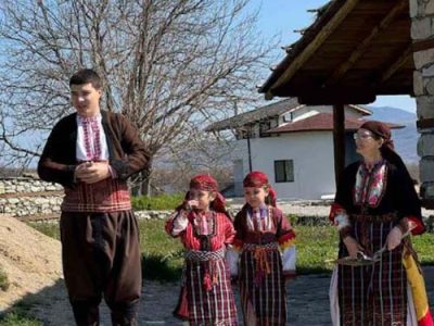 С възстановка на „Стара Марта“ в Гърнатскине конаци гониха „дертоветe“ през изминалата година