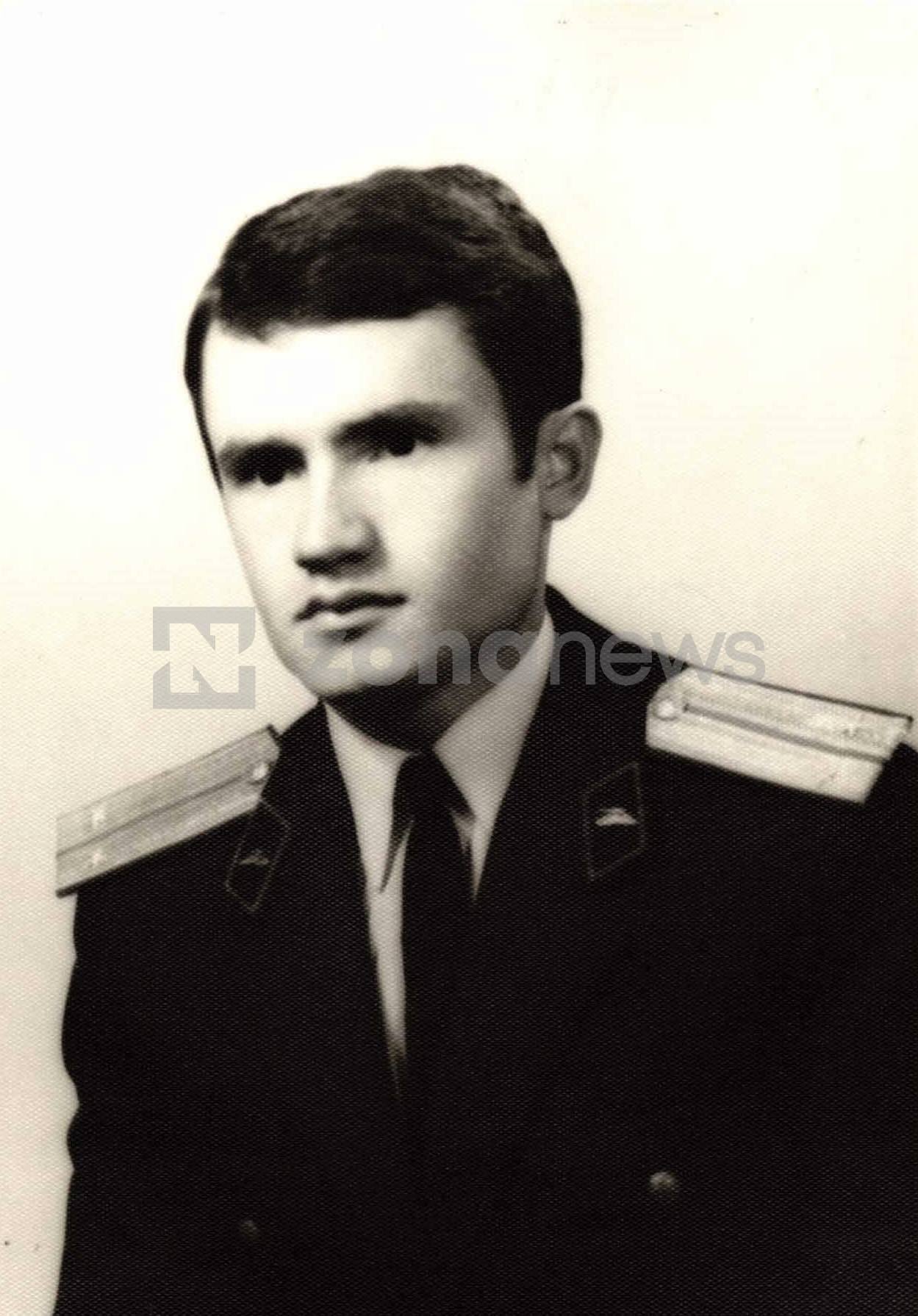 Стефан Стефанов като оофицер от РУ-ГЩ